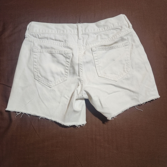 EUC Old Navy jean shorts - Picture 3 of 7